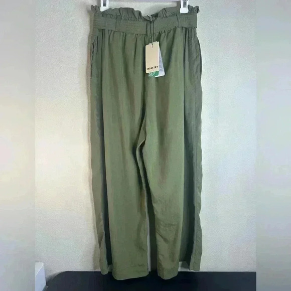 INDUSTRY REPUBLIC CLOTHING Wide Leg Paperbag Pants In Olive size Medium - Picture 3 of 7